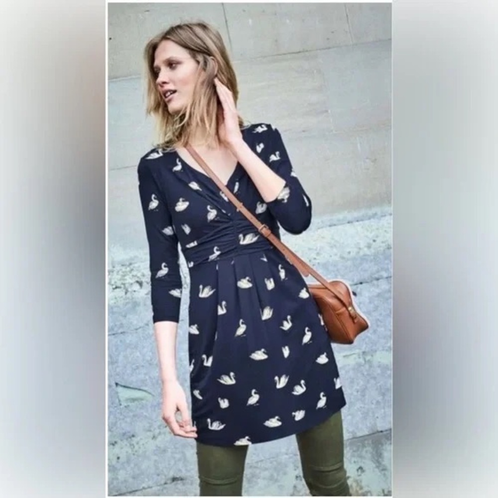 Boden Marion Jersey Knit Navy Blue White Swan Mini Dress US 6R never really worn